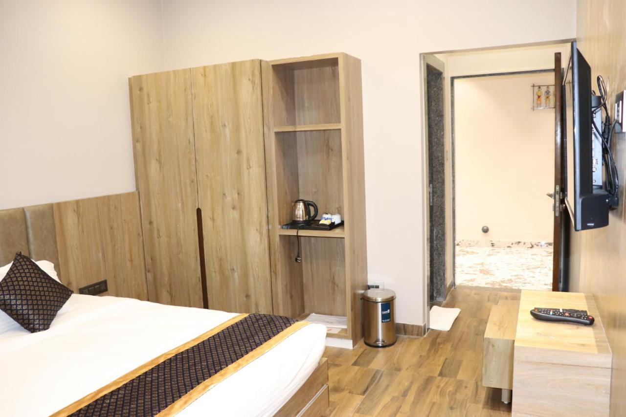 Shivanta Hotel& Resorts Jhunjhunūn エクステリア 写真